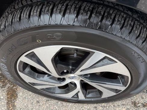 Used 2022 Subaru Legacy Premium image 4