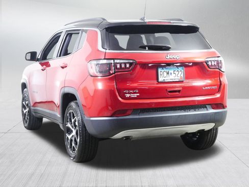 Used 2024 Jeep Compass Limited image 5