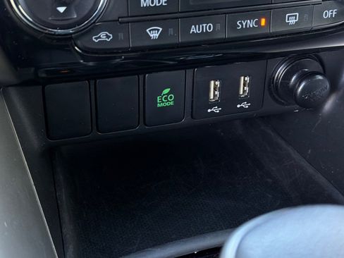 Used 2024 Mitsubishi Eclipse Cross SE image 30