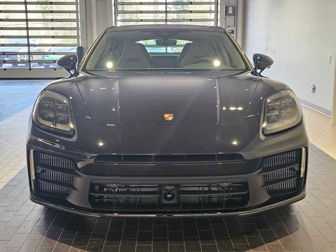New 2025 Porsche Panamera 4 image 10
