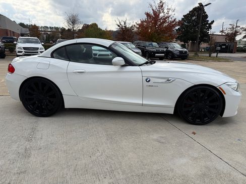 Used 2014 BMW Z4 sDrive35i image 6