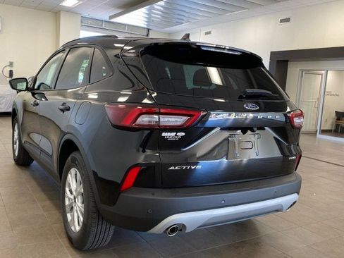 New 2025 Ford Escape Active w/ Active Premium Tech Pack image 5