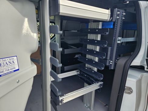 Used 2022 Ford Transit Connect XL image 19