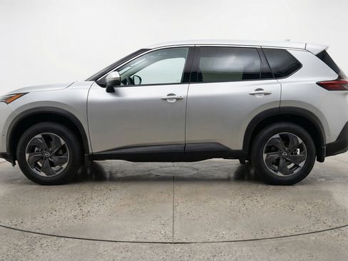 Used 2025 Nissan Rogue SV AWD/4WD image 5