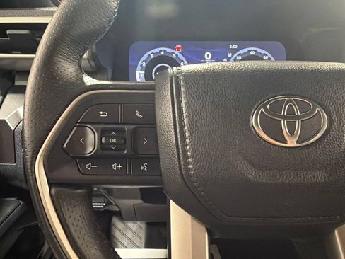 Used 2025 Toyota 4Runner TRD Off-Road Premium AWD/4WD image 24