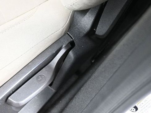 Used 2018 Ford Fiesta SE image 12