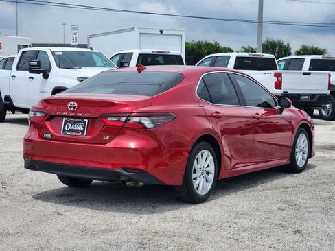 Used 2024 Toyota Camry LE FWD image 7