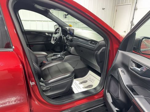 Used 2025 Ford Escape ST-Line AWD/4WD image 10