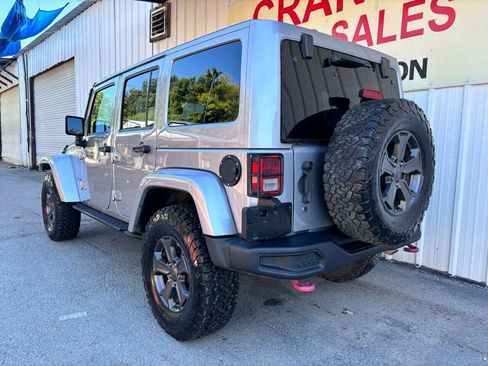 Used 2018 Jeep Wrangler Unlimited Rubicon AWD/4WD image 10