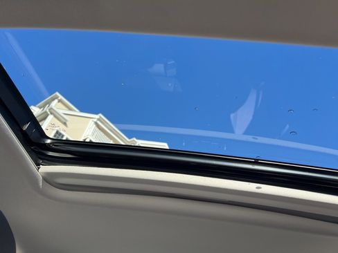 Used 2020 Honda Civic EX-L image 19