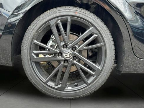 New 2026 Toyota Camry Hybrid FWD image 33