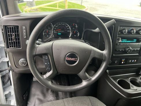 Used 2024 GMC Savana 2500 w/ Driver Convenience Package image 11