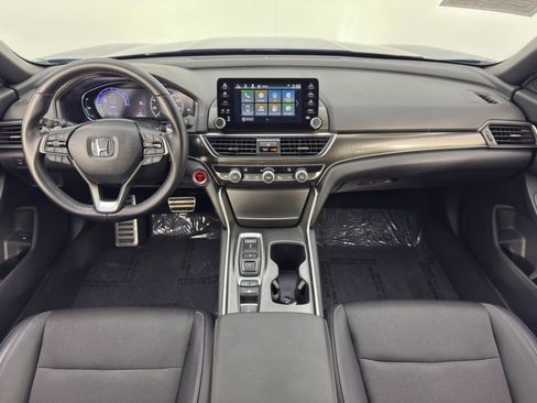 Used 2022 Honda Accord Sport image 11