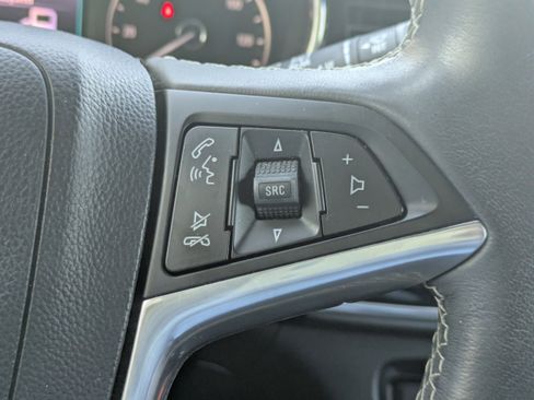 Used 2022 Buick Encore Preferred w/ Safety Package image 23