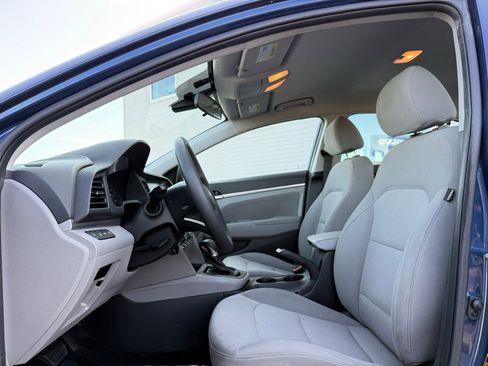 Used 2020 Hyundai Elantra SEL image 16