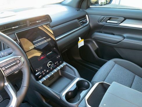 New 2025 GMC Terrain Elevation image 23