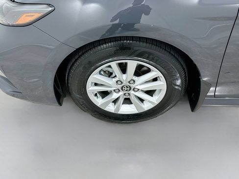 Used 2025 Toyota Camry LE w/ Convenience Package FWD image 30
