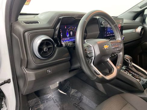 Used 2023 Chevrolet Colorado LT image 9