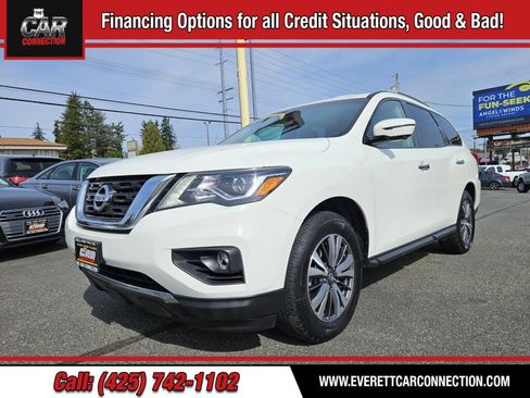 Used 2020 Nissan Pathfinder SL image 1