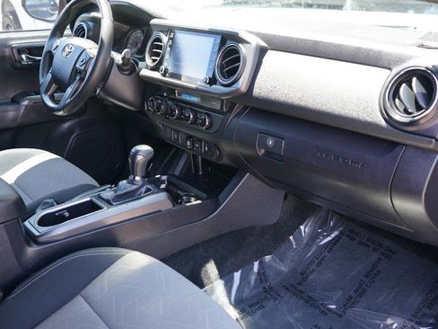 Used 2023 Toyota Tacoma TRD Off-Road AWD/4WD image 11