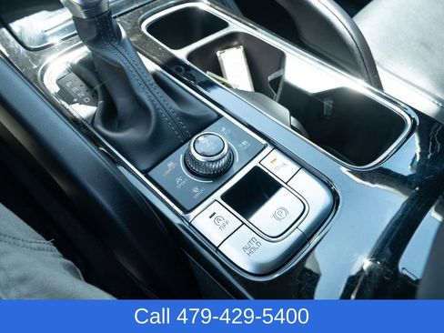 Used 2025 Kia Telluride S AWD/4WD image 24