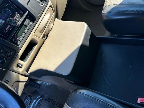 Used 2005 Ford Excursion Eddie Bauer image 87