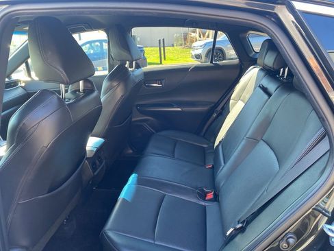 Used 2021 Toyota Venza XLE w/ Softex Package image 28