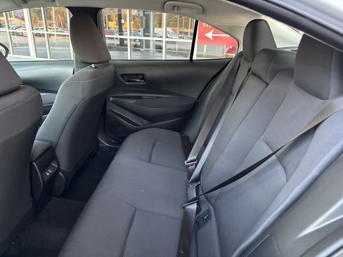 Used 2025 Toyota Corolla LE FWD image 29