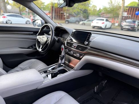 Used 2018 Honda Accord EX-L image 12