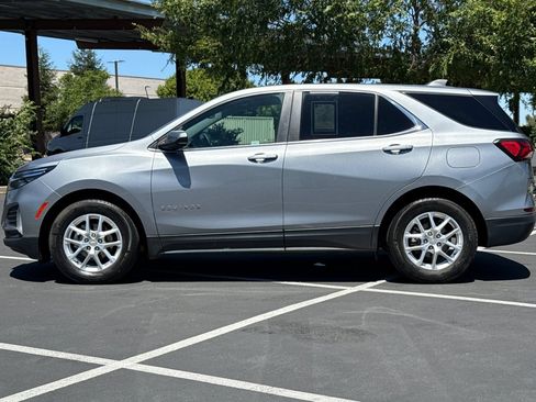 Used 2023 Chevrolet Equinox LT FWD image 13