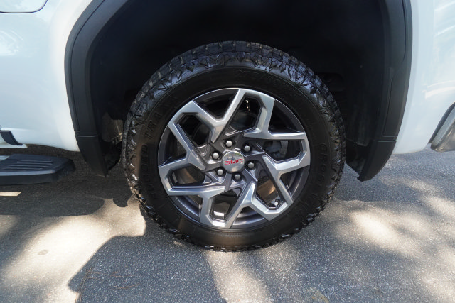 Used 2022 GMC Sierra 1500 SLT w/ SLT Premium Plus Package AWD/4WD image 40
