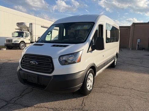 Used 2019 Ford Transit 350 XL image 3