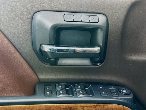 Used 2016 Chevrolet Silverado 1500 High Country w/ High Country Premium Package image 18