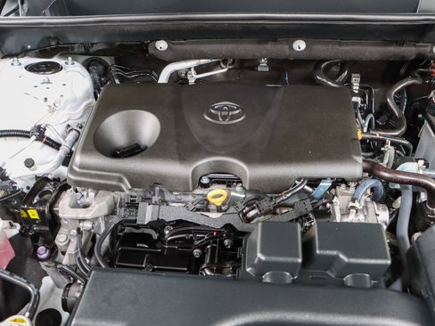 Used 2023 Toyota RAV4 XLE Premium FWD image 31
