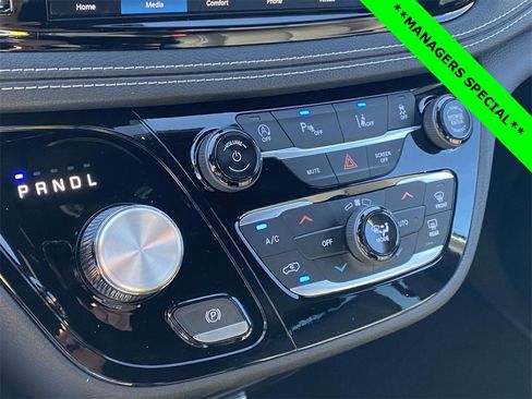 New 2026 Chrysler Pacifica Select image 43