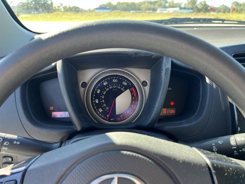 Used 2010 Scion xD image 9