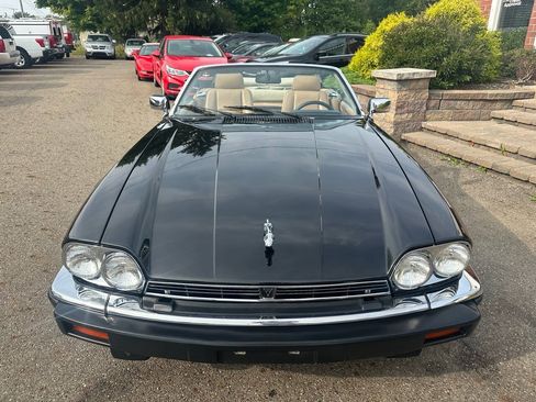 Used 1990 Jaguar XJS V12 Convertible RWD image 10
