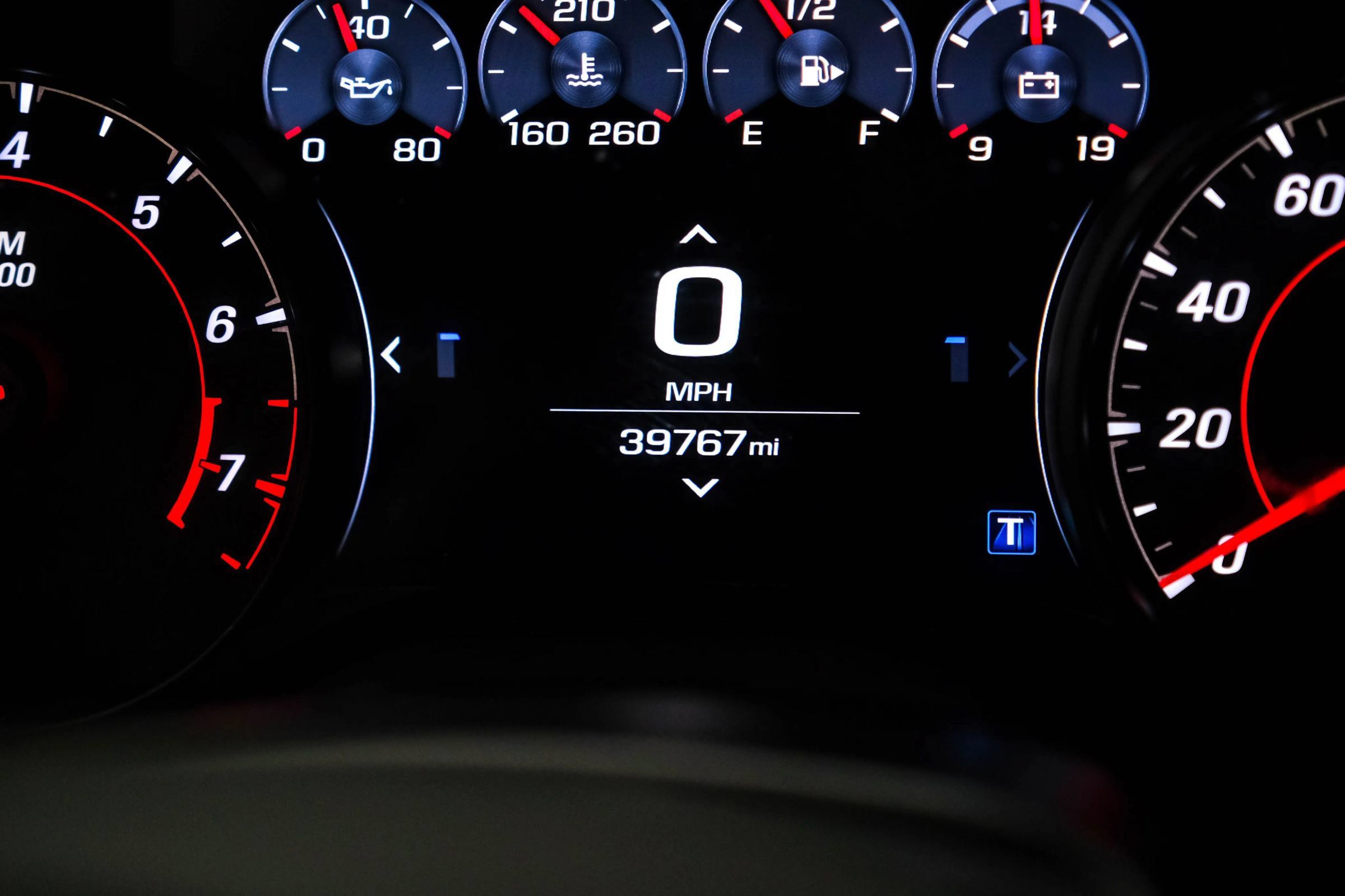 Used 2019 Chevrolet Camaro SS RWD image 18