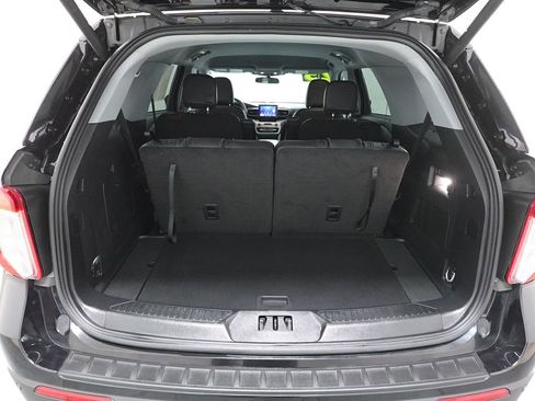 Certified 2023 Ford Explorer XLT w/ Equipment Group 202A image 27