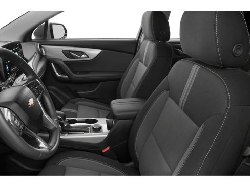 Used 2024 Chevrolet Blazer LT w/ Convenience Package FWD image 6