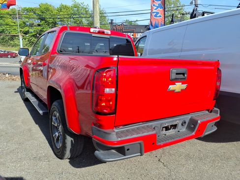 Used 2017 Chevrolet Colorado Z71 AWD/4WD image 5