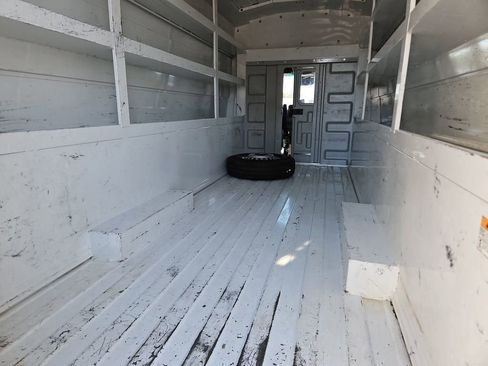 Used 2020 Mercedes-Benz Sprinter 4500 image 18