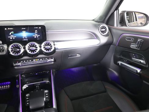 Used 2023 Mercedes-Benz GLB 250 4MATIC image 49