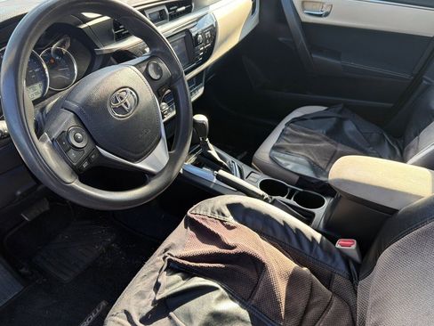 Used 2014 Toyota Corolla LE image 7