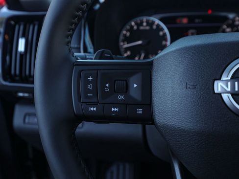 New 2026 Nissan Pathfinder SV image 26