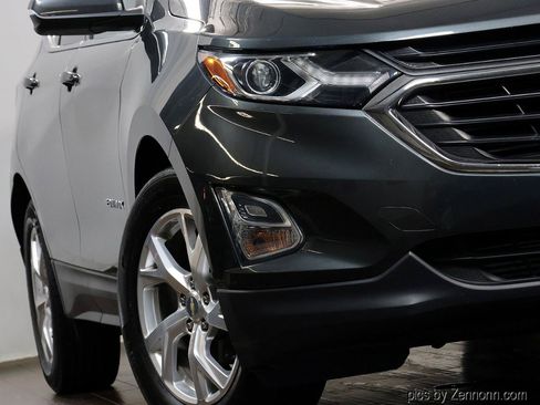 Used 2019 Chevrolet Equinox LT FWD image 4