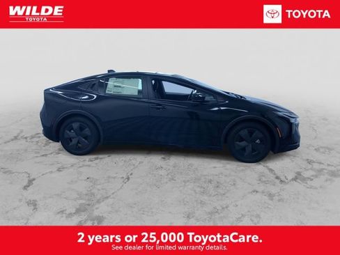 New 2026 Toyota Prius Plug-In Hybrid FWD image 2