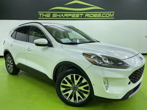 Used 2020 Ford Escape Titanium image 1