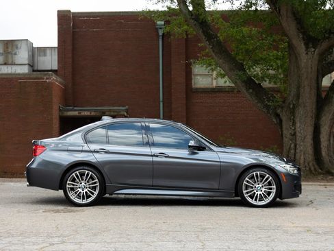 Used 2016 BMW 340i xDrive Sedan AWD/4WD image 5