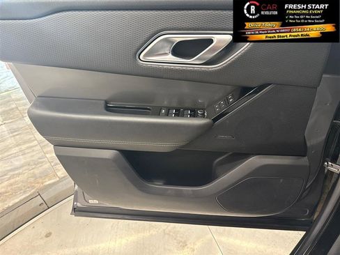 Used 2021 Land Rover Range Rover Velar S AWD/4WD image 37